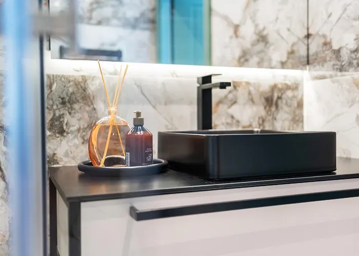 Zeus Design West Апартаменты
