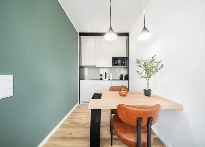 Zeus Design West Апартаменты