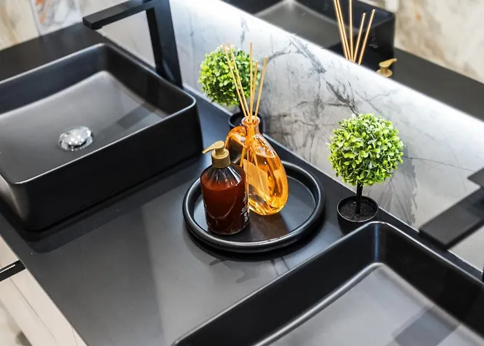 Zeus Design West Apartment