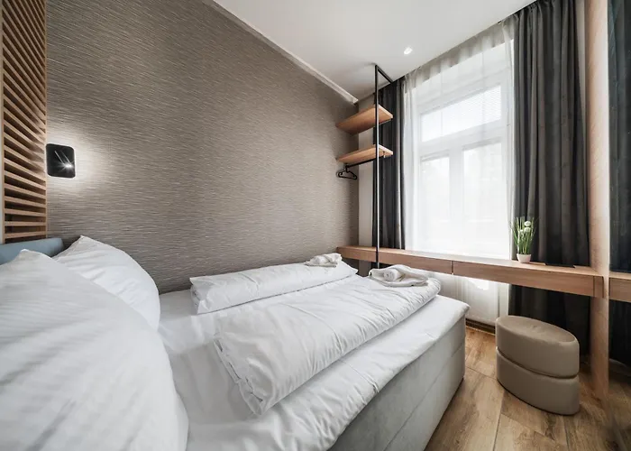 Apartment Zeus Design West